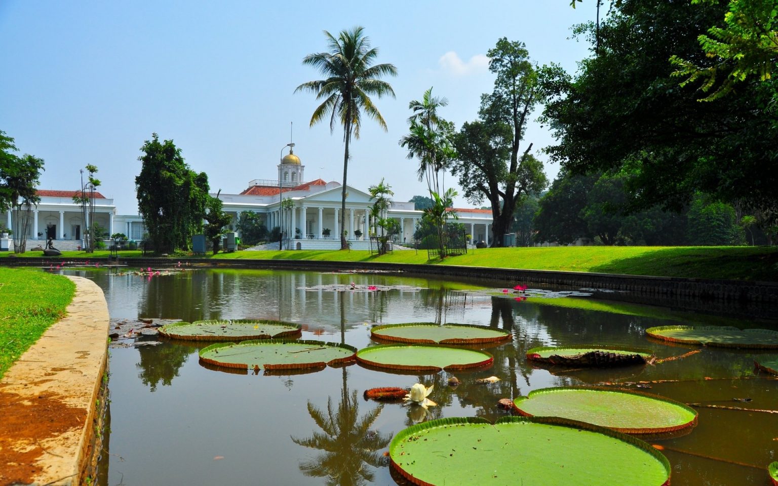 Iconic Place Istana Bogor